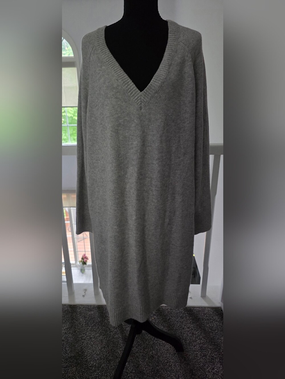 Old Navy Women's Gray Vneck Sweater Dress